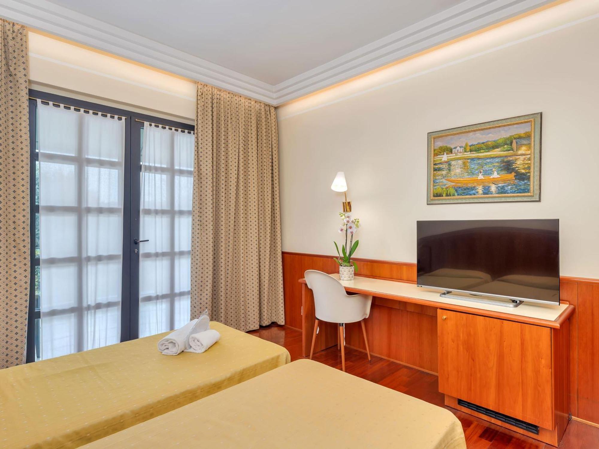 B&B Hotels Hotel Prestige Ornago المظهر الخارجي الصورة