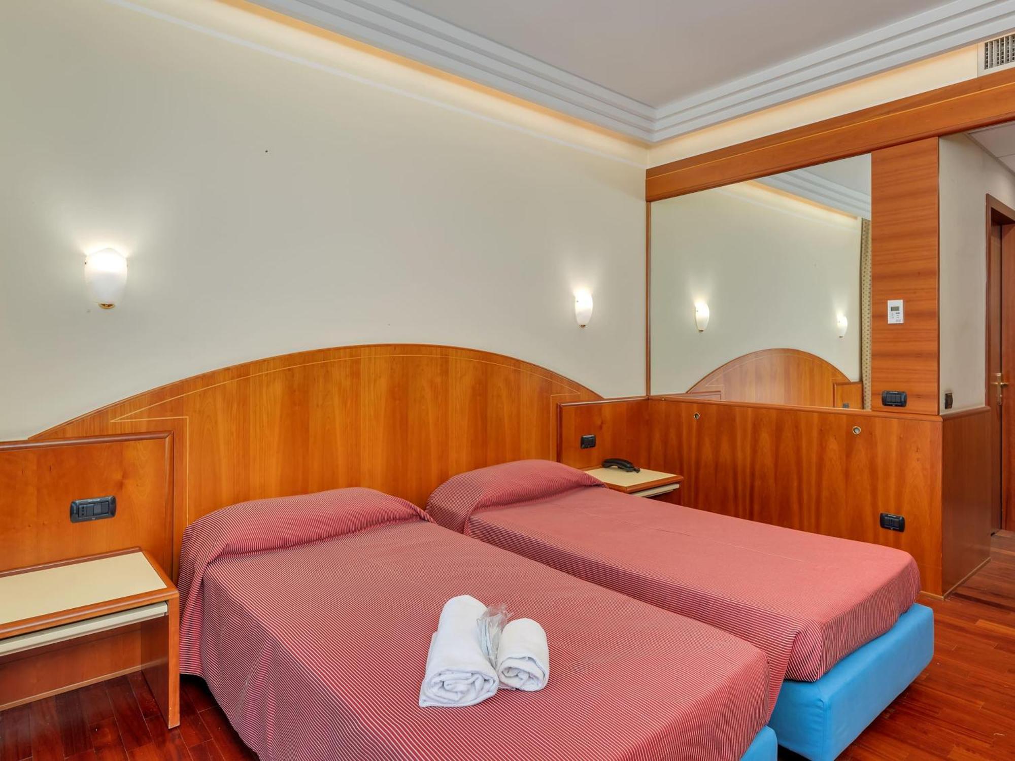 B&B Hotels Hotel Prestige Ornago المظهر الخارجي الصورة