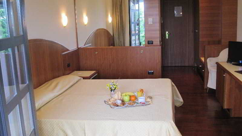B&B Hotels Hotel Prestige Ornago المظهر الخارجي الصورة