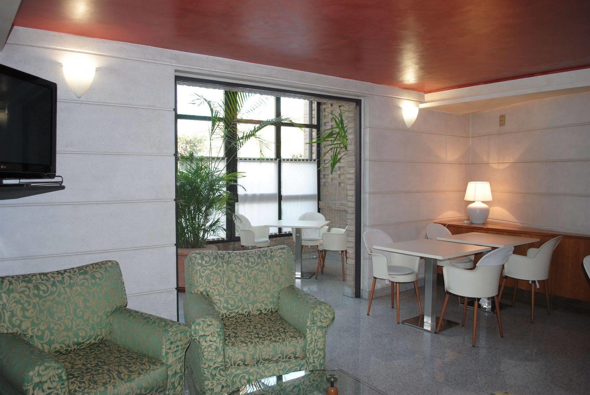 B&B Hotels Hotel Prestige Ornago المظهر الخارجي الصورة