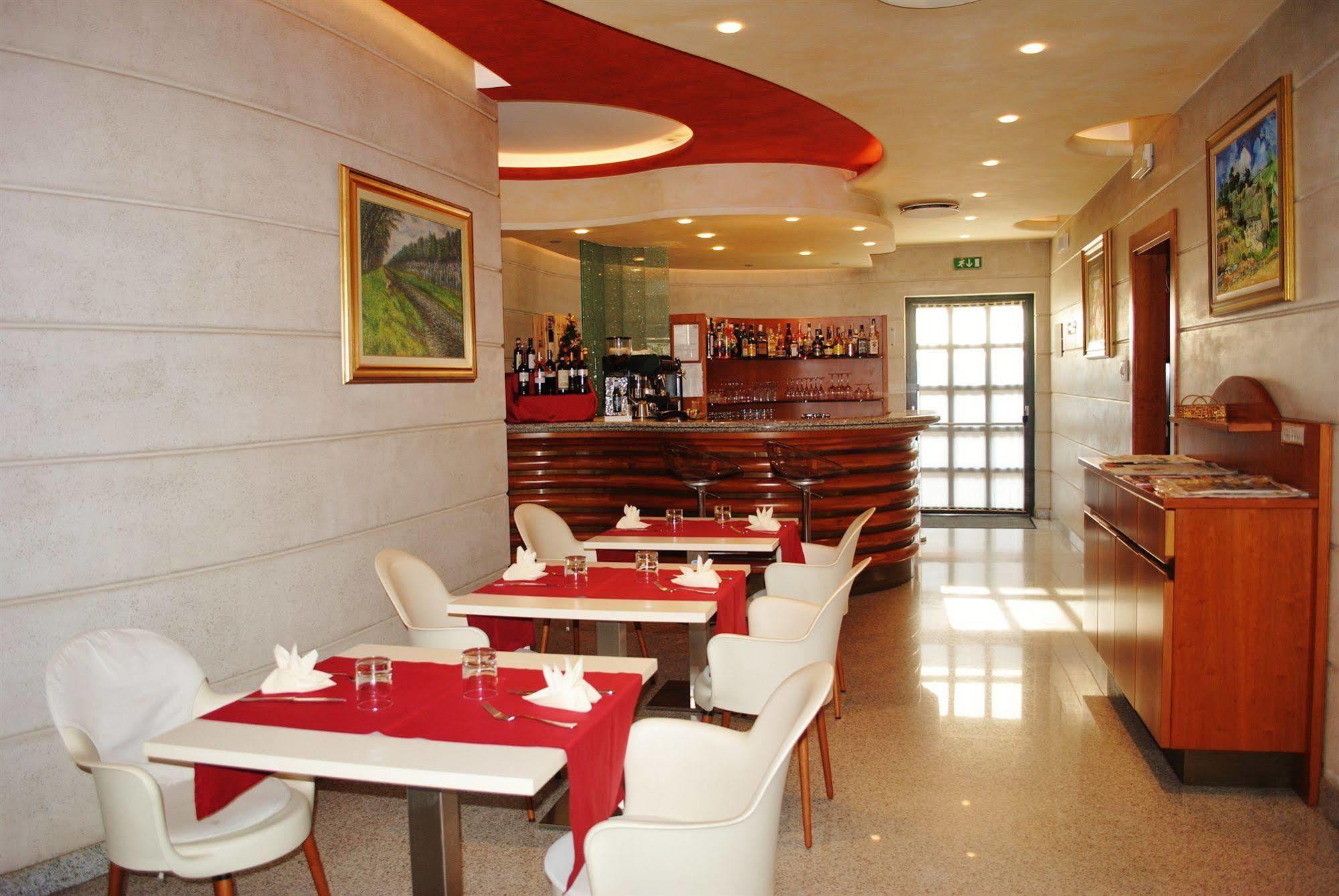 B&B Hotels Hotel Prestige Ornago المظهر الخارجي الصورة